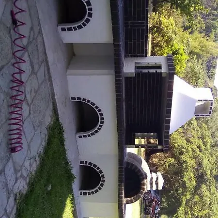 Frama Paradise House * 尼尔斯吉尼